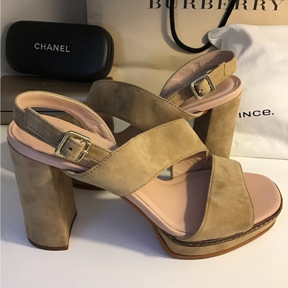 NWOT Marc Cain Block Heeled Platforms